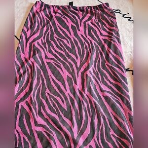 💥SALE💥Women’s Pink Zebra Print Midi Skirt